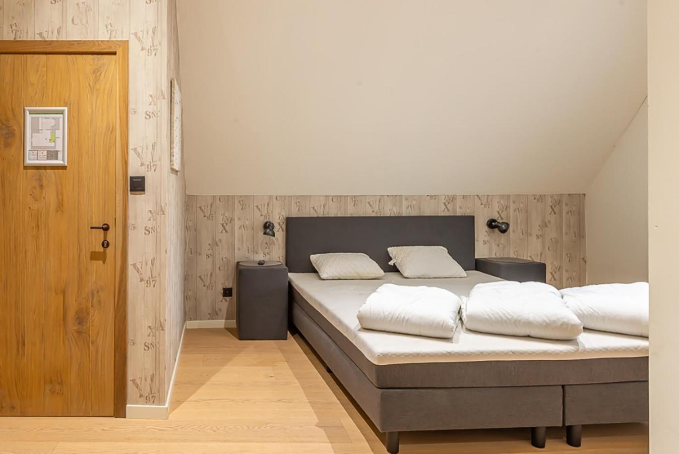 מסיק Guesthouses By Hotel Van Eyck מראה חיצוני תמונה