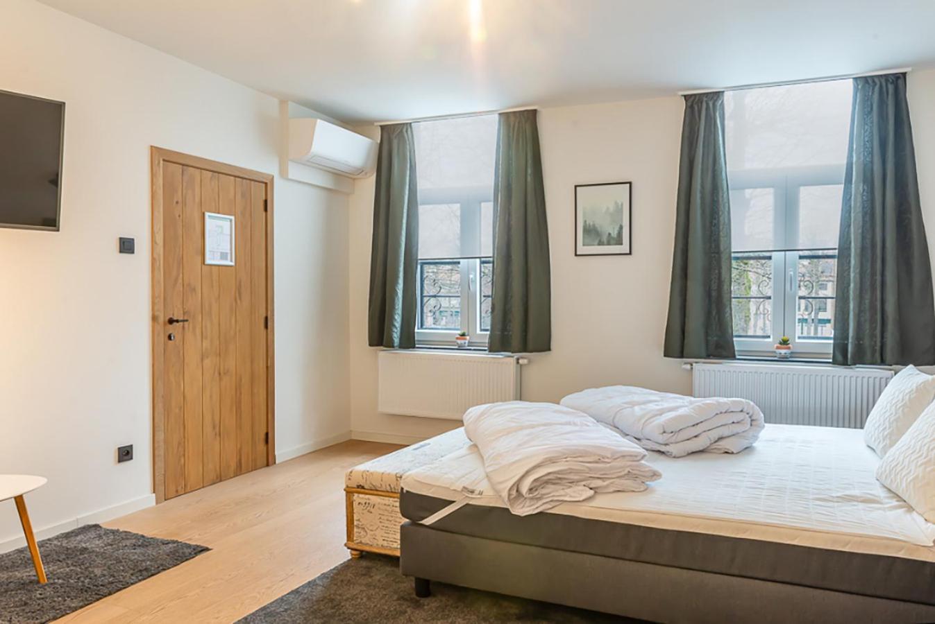 מסיק Guesthouses By Hotel Van Eyck מראה חיצוני תמונה